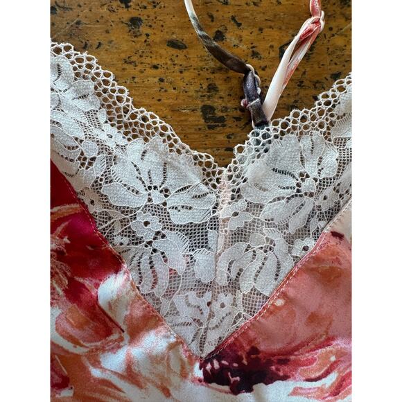 Lilac + London Pajama Set - Picture 7 of 10